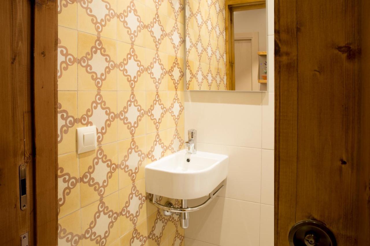 Habitacions Placa Major Santa Pau Dış mekan fotoğraf